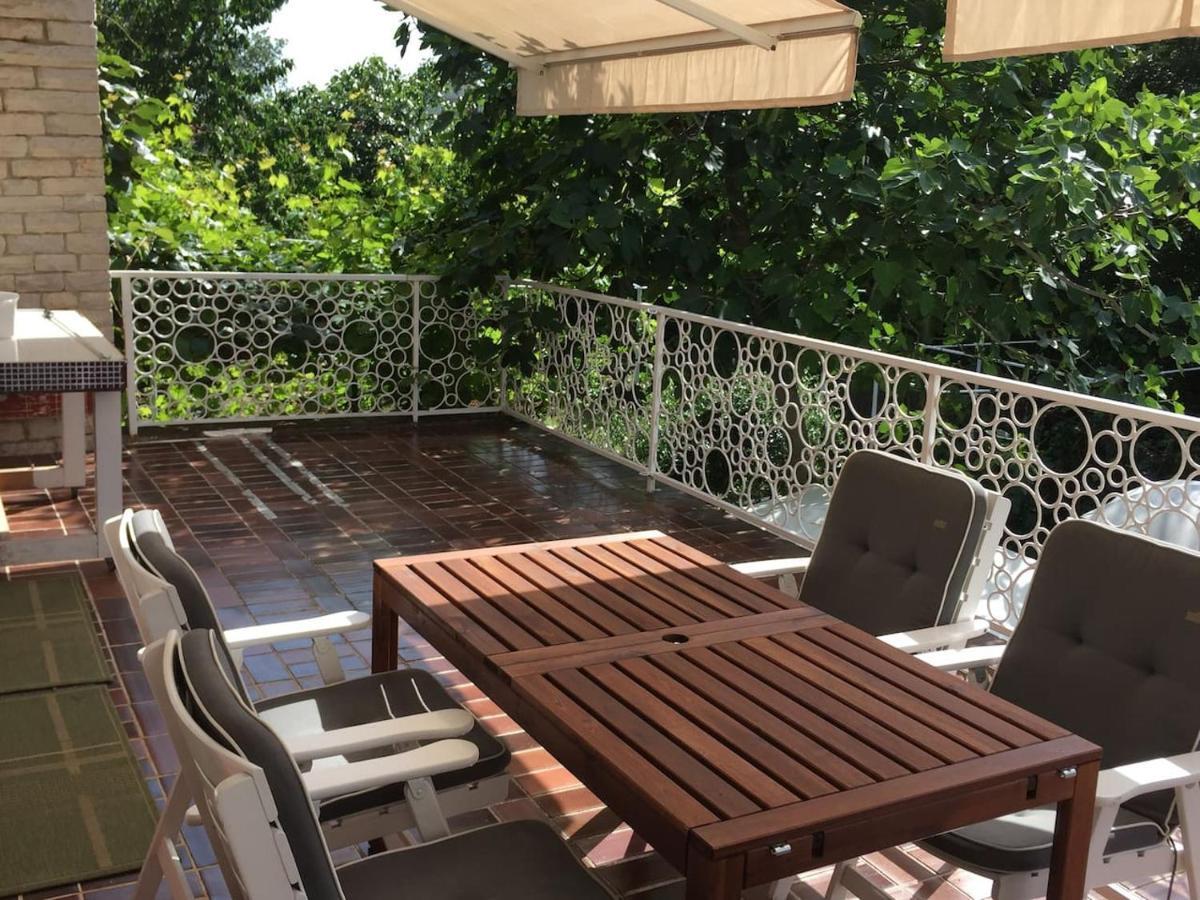 Domic ,Two Bedrooms Whit Large Terrace Нивице Экстерьер фото