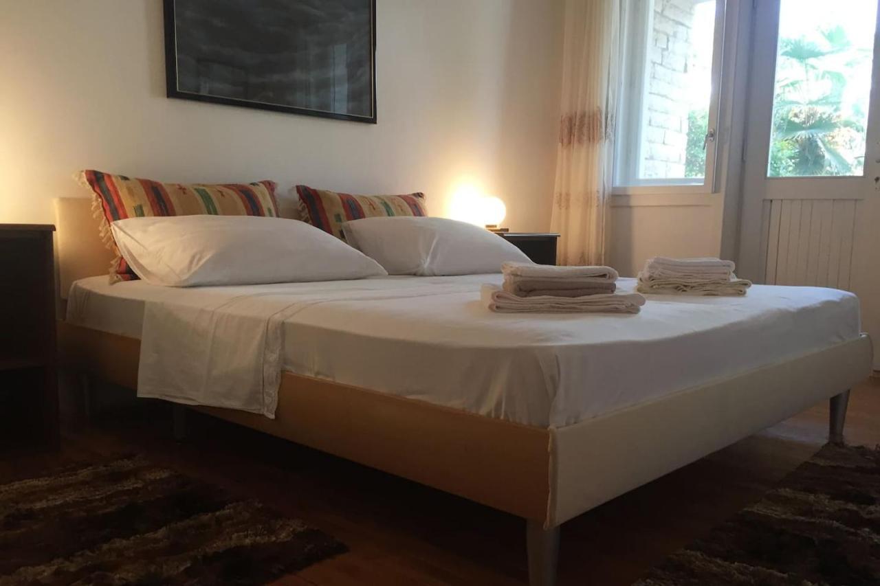 Domic ,Two Bedrooms Whit Large Terrace Нивице Экстерьер фото